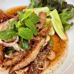 น้ำตกคอหมูย่าง