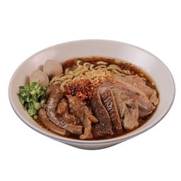 ก๋วยเตี๋ยวต้มยำน้ำดำเนื้อรวม