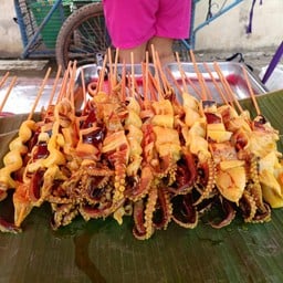 หมูปิ้ง