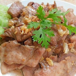 หมูกระเทียม (กับข้าว)