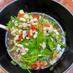 แกงผักหวานไข่มดแดง