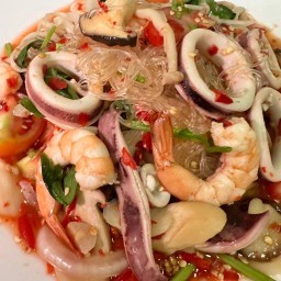 ร้านยำ แดรกแต่กับ สันพระเนตร