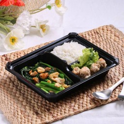 ข้าว + คะน้าฮ่องกงผัดปลากุเลาเค็ม + มินิทานเล่น