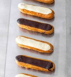 vanilla eclair