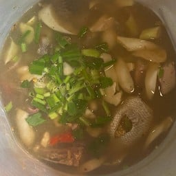 ลาบสองพี่น้อง  หลังตลาดสดมิตรภาพ