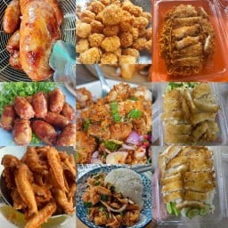 ข้าวยำไก่เเซ่บเจ้าหมู