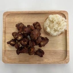 ซี่โครงหมูทอด ฟรีข้าวเหนียว1ห่อ