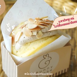 แซนวิสซูเฟล่รส ไวท์ช็อคมอคค่า