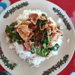 ข้าวผัดหมูพริกแกง