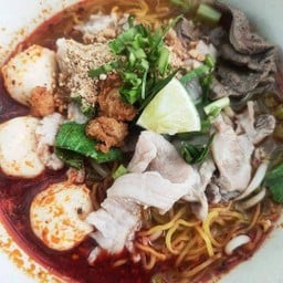 ก๋วยเตี๋ยวเรือต้มยำ