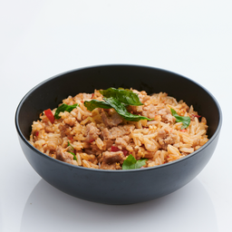 D8. Spicy fried rice with pork and basil - ข้าวกระเพราคลุกหมู