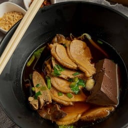 เส้นใหญ่เนื้อเป็ดล้วน