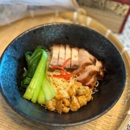บ้านเดย์เฮ้าส์ (เตี๋ยวเนื้อตุ๋น, สเต็กเสบียง, Penny’s Cafe)