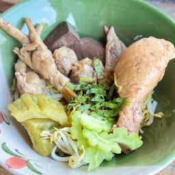 ตั้งตัวเฮงก๋วยเตี๋ยวไก่มะระ