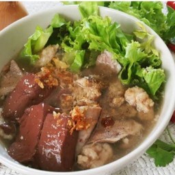 N&P เกาเหลาเลือดหมู ( เจ้าเก่า )