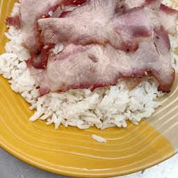 ข้าวหมูย่าง