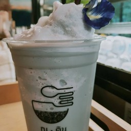 ชาอัญชันนมสด ปั่น