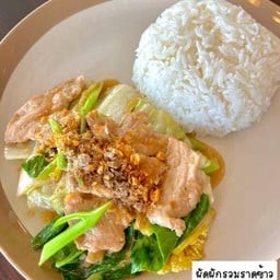 พี่หมีคาเฟ่ คอนโด Ideo สาทร- ท่าพระ