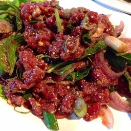 ก้อยเนื้อดิบ