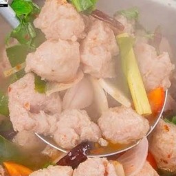 ต้มแซ่บหมูเด้ง