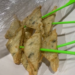 ลูกชิ้นเต้าหู้3เหลี่ยม