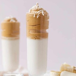 ลาเต้น้ำมะพร้าว