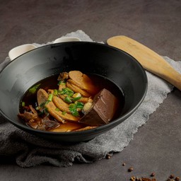 มาม่าเนื้อเป็ดล้วน