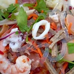 ยำเส้นแก้วทะเล