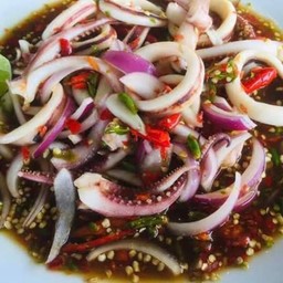 ยำปลาหมึก