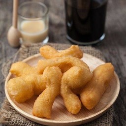 ปาท่องโก๋