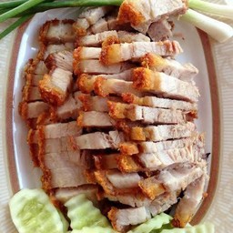 หมูกรอบ