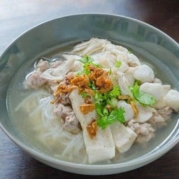 ร้านเล่าเรื่องเส้น(ข้าวเปียกเส้น)