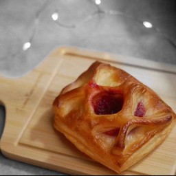 Strawberry Puff