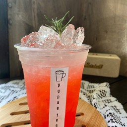 สตอเบอรี่ โซดา