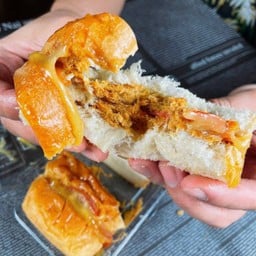 แซนวิชหมูหยองน้ำสลัดมายองเนส