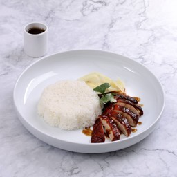 ข้าวหน้าเป็ดย่างสีฟ้า