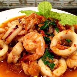 กระเพรากุ้ง,หมึก,ทะเล