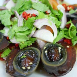 ยำไข่เยี่ยวม้า