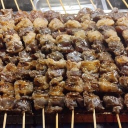 เนื้อย่างโคขุนหมูพวงหมูย่าง เนื้อย่างหมูพวงนายเสือ