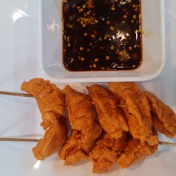 ลูกชิ้นปลาแดง  1 ไม้