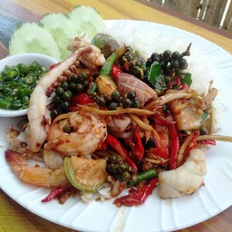 ผัดฉ่าทะเล