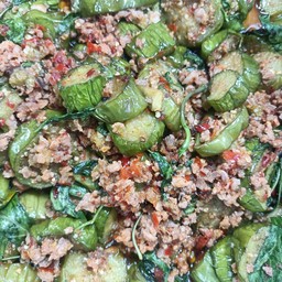 ผัดมะเขือยาวหมูสับ