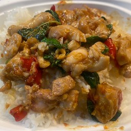 กะเพราหมุหมัก