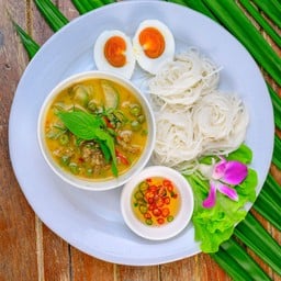 แกงไก่ไข่เค็ม