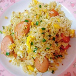 ข้าวผัดไข่ใส่กรอก