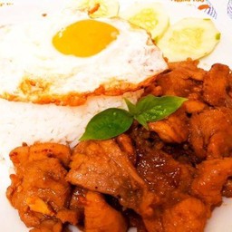 หมูหวานผัดหวาน(ราดข้าว)