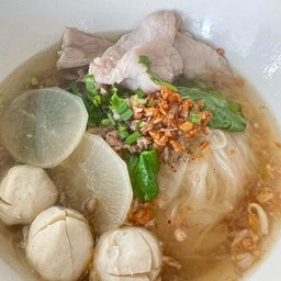 ก๋วยเตี๋ยวหมู น้ำใส