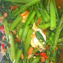 ผักบุ้งไฟแดงราดข้าว