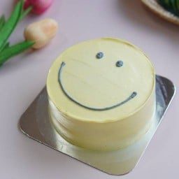 เค้กวันเกิดมินิมอล by Hug Cakery - สามพราน