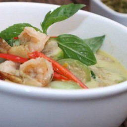 ขนมจีนเขียวหวานกุ้ง